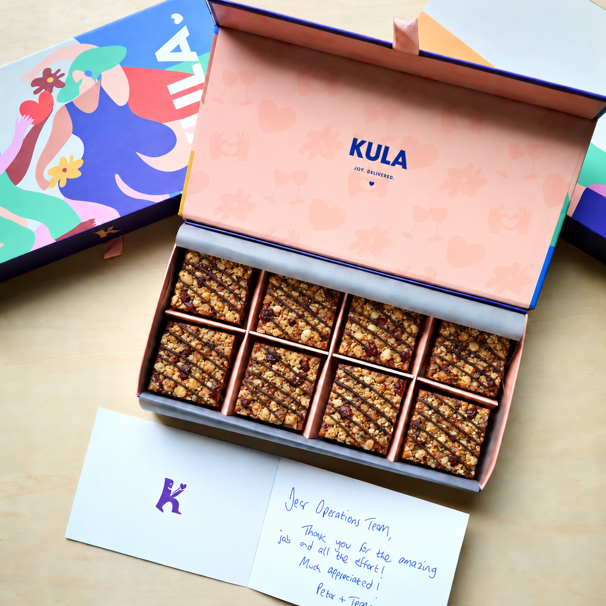 8 vegane Granola Bars in der KULA Geschenkbox
